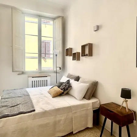 San Giorgio Home,cozy Center Appartement